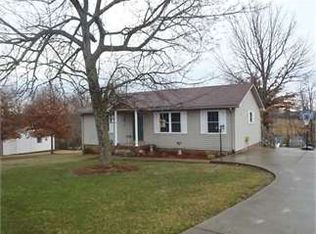 211 Luther Mathis Rd, Big Rock, TN 37023