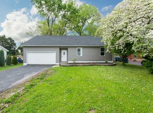 10340 Lackland Rd, Saint Louis, MO 63114