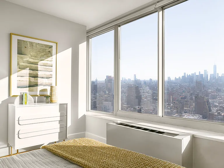 315 W 33rd St #35H — Photo 9