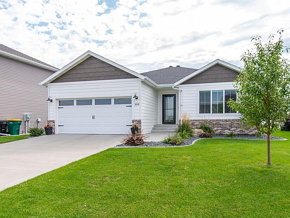 2nd image of 1001 Ashley Dr W