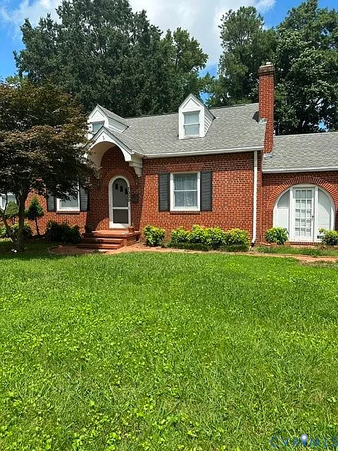 5 bed, 3.0 bath, $2,650 — Photo 1