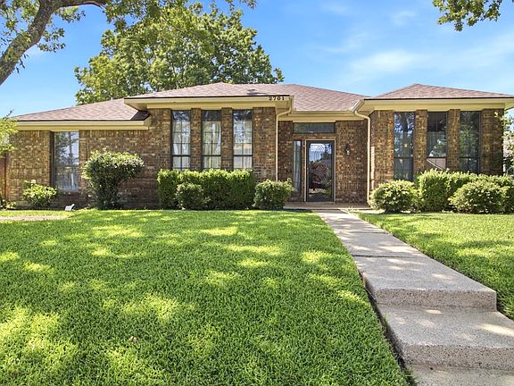 2nd image of 2701 Beau Dr