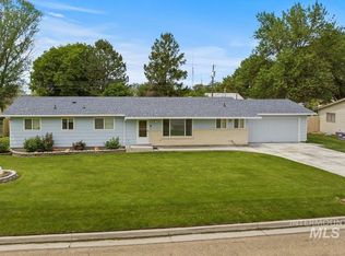3512 Iowa Ave, Caldwell, ID 83605