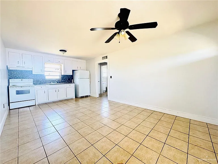 1002 Miller Ave #3-10 — Photo 6
