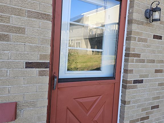 3rd image of 140 Peach Ln #B