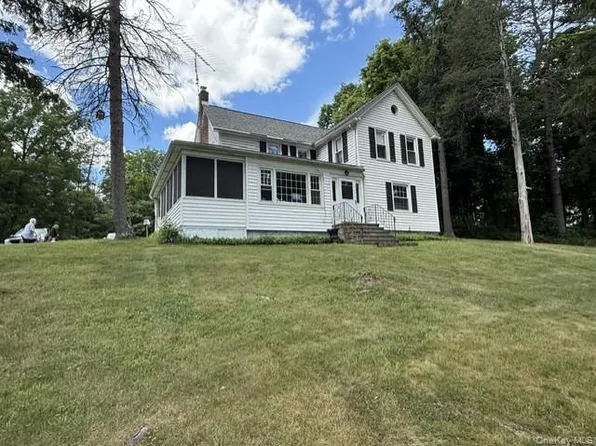 4073 Route 9W, Saugerties, NY 12477