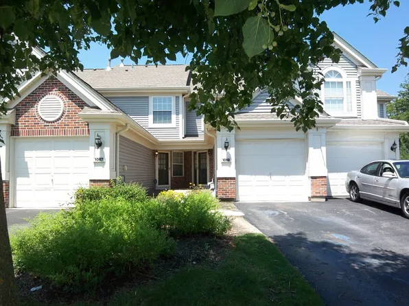 1069 Talbots Ln, Elk Grove Village, IL 60007
