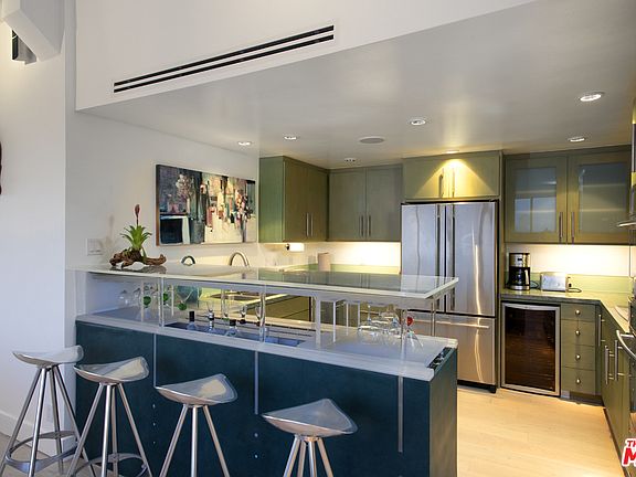 5th image of 2160 Century Park E APT 2109