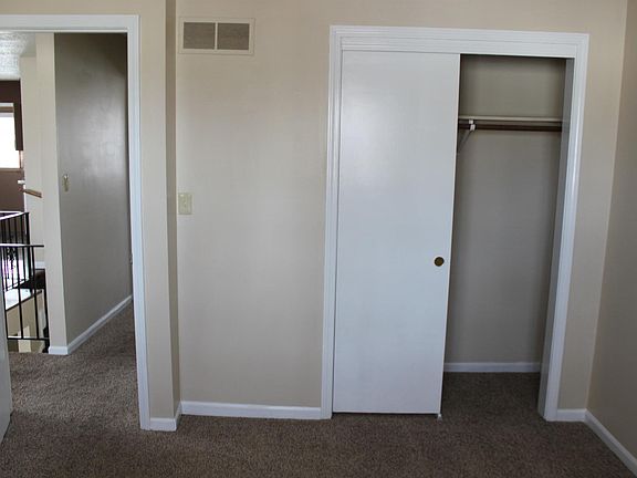 5th image of 6102 Knox St #6102