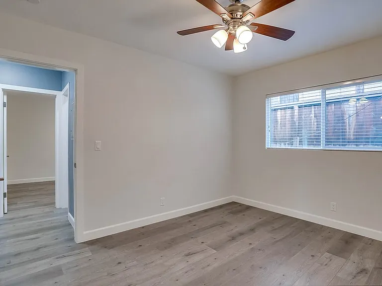 544 Evergreen St — Photo 21