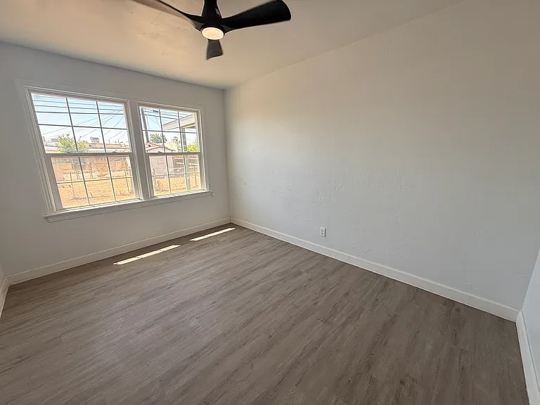 10916 Santa Rosa Ave #A — Photo 17