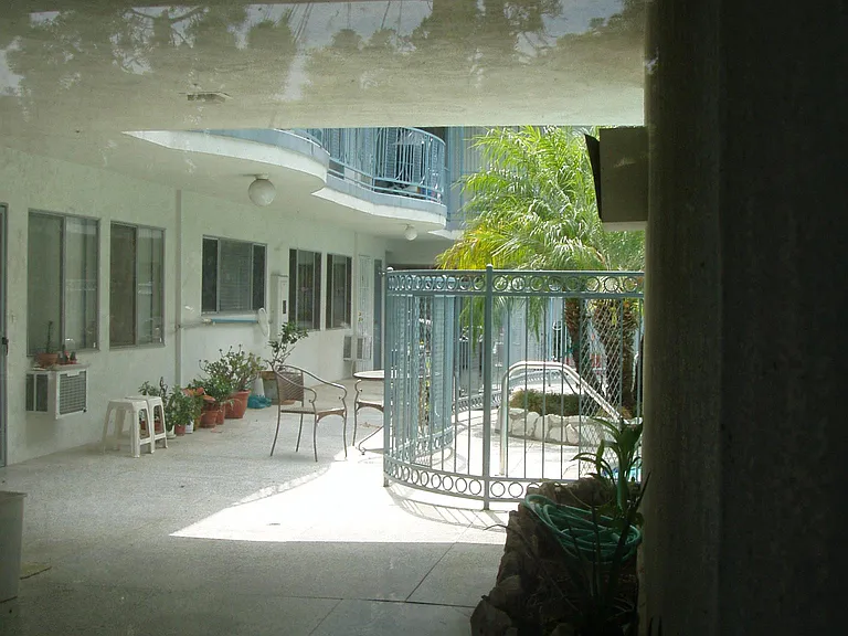 1011 N Hilldale St #5 — Photo 8