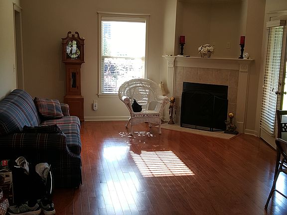 2nd image of 3517 Old Barn Ln
