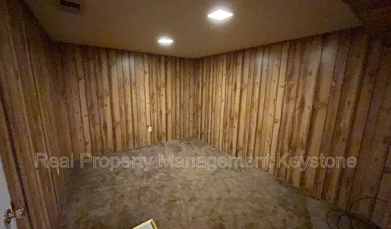 176 W Russets Cir — Photo 17