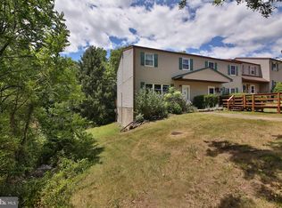 54 Pennypacker Dr, Schwenksville, PA 19473