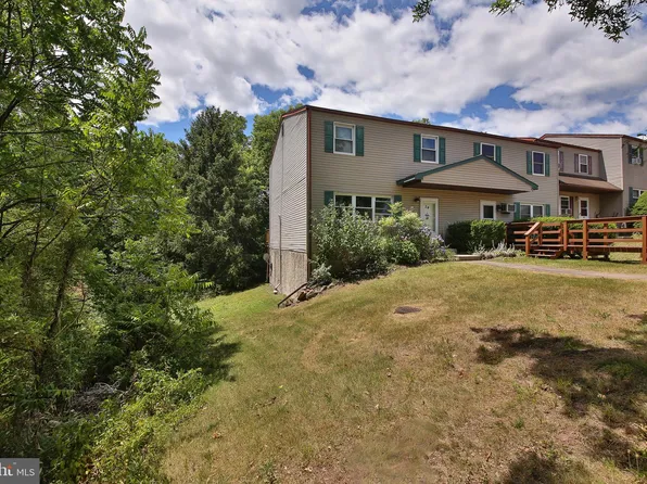 54 Pennypacker Dr, Schwenksville, PA 19473