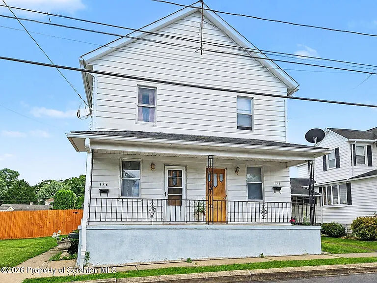 176 Cherry St — Photo 1