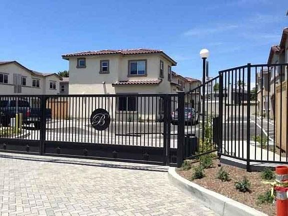 gate