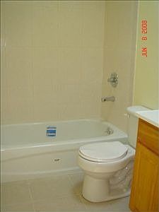 5th image of 1083 Hollister Ave