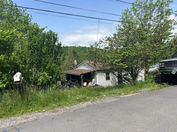 710 Anderson Ave, Marion, VA 24354