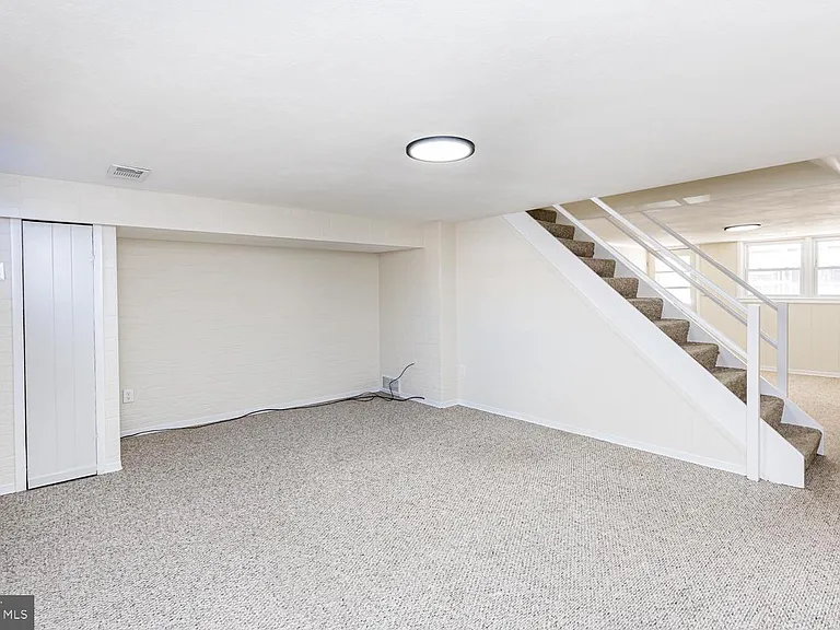 1117 Circle Dr — Photo 25