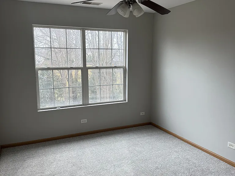 3rd bedroom, large windows, closet space