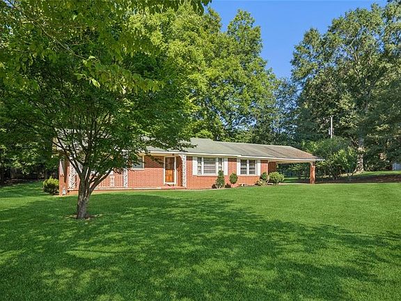 3rd image of 13890 Cowart Rd