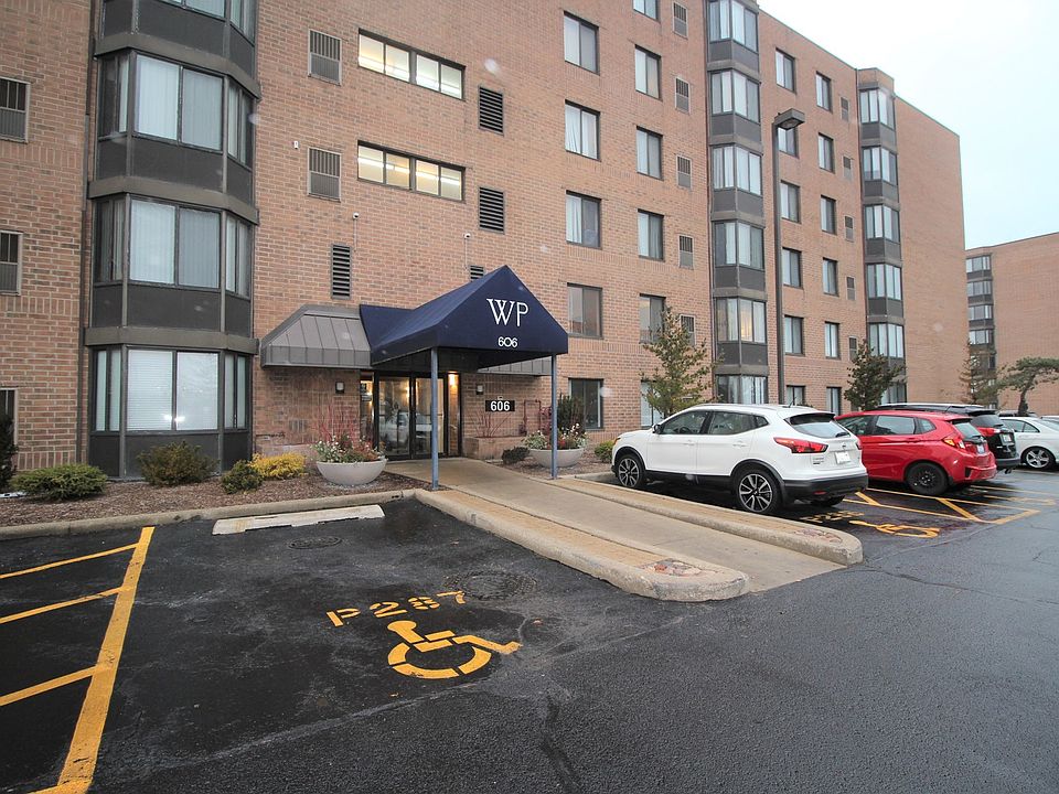 1st image of 606 E Woodland Park #205