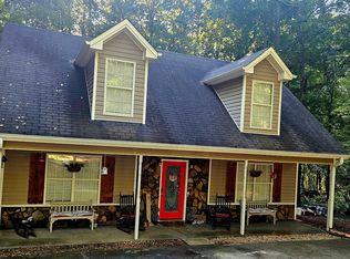 573 Pelican Cir, Monticello, GA 31064