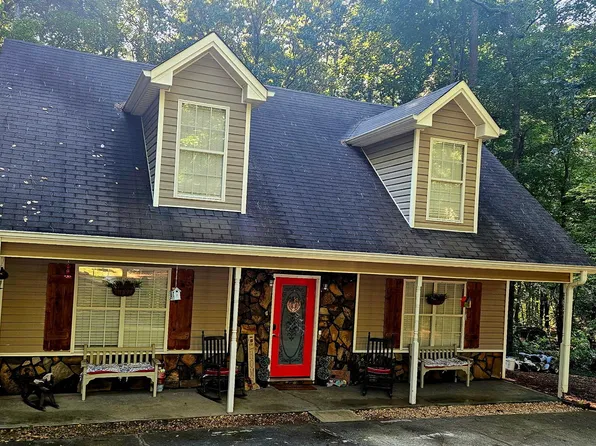 573 Pelican Cir, Monticello, GA 31064