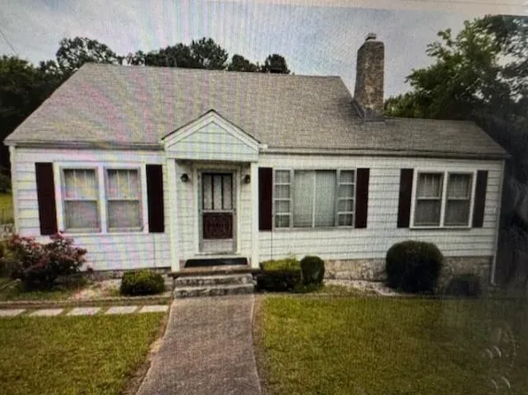 707 Hickory St, Rossville, GA 30741