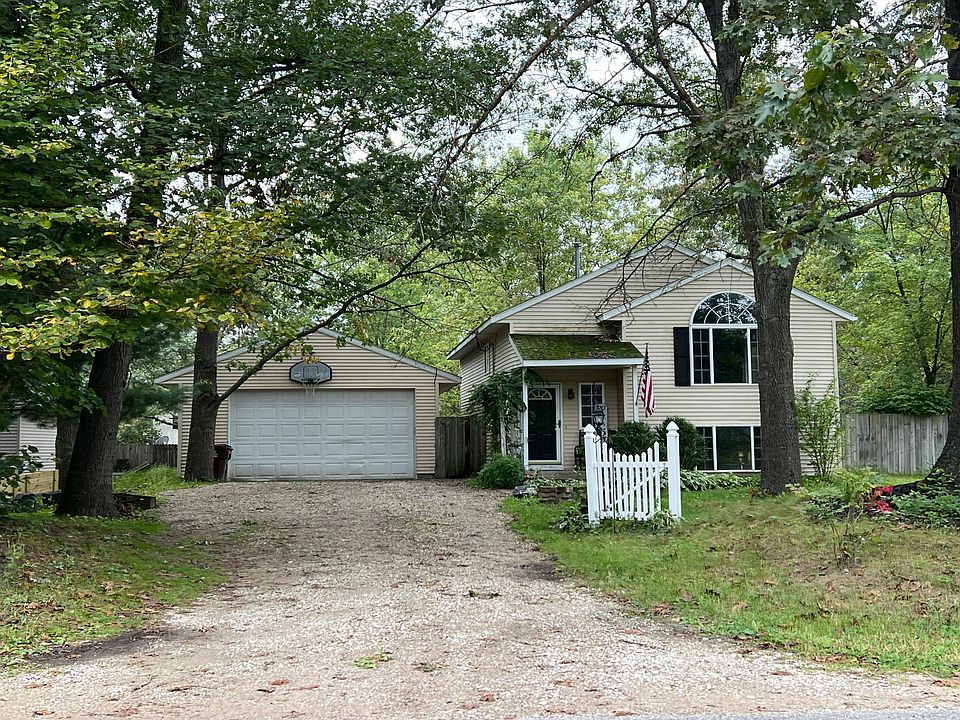 1st image of 8661 Huron Dr