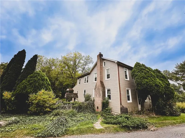 80 E Factoryville Rd, Bangor, PA 18013