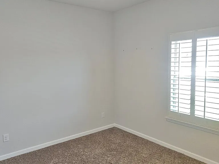 230 Ashland Dr S #W — Photo 11