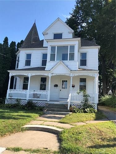 1st image of 172 Willetts Ave #1