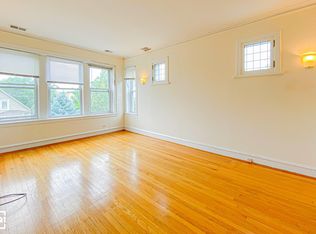 3057 N Spaulding Ave #1, Chicago, IL 60618