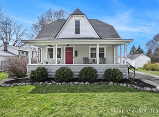 317 Pleasant Ave, Caledonia, MI 49316