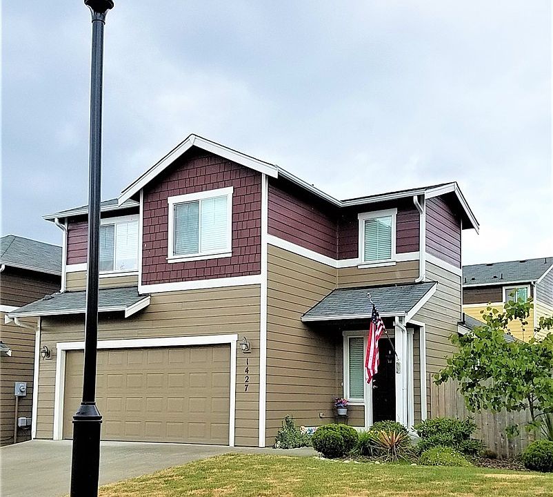 1st image of 1427 Farina Loop SE