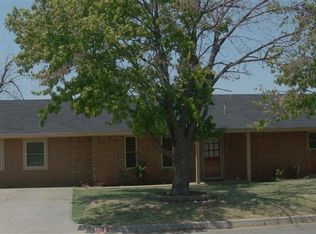 905 S Ohio St, Hobart, OK 73651