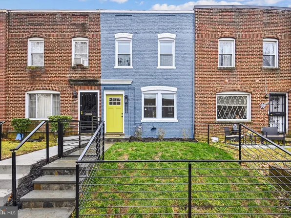 3337 Clay Pl NE, Washington, DC 20019