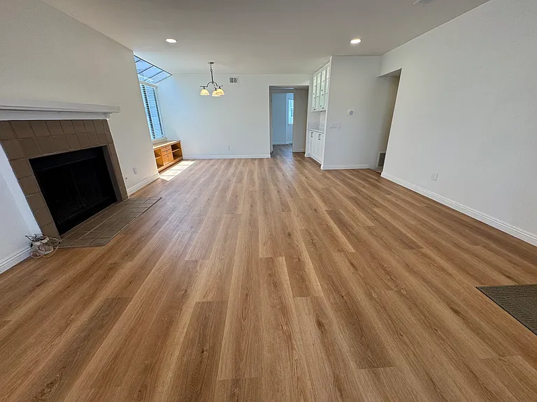 606 E Workman St — Photo 4