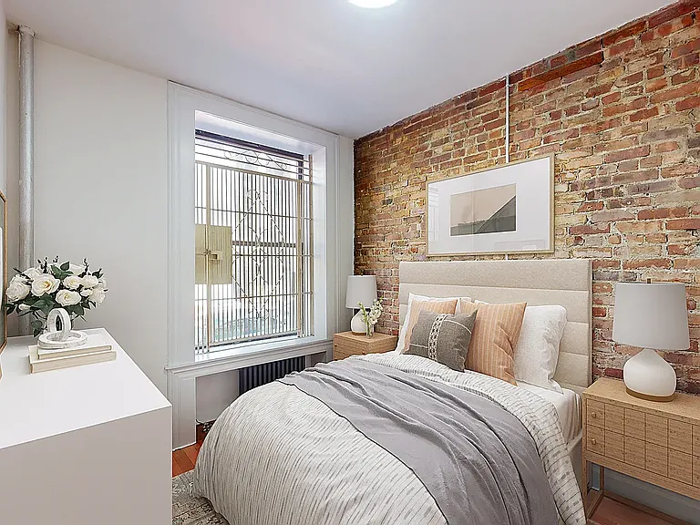 142 W 109th St #1W — Photo 2