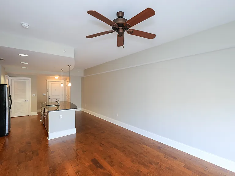 222 Glenwood Ave #410 — Photo 7