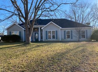 114 Grove Ln, Kathleen, GA 31047