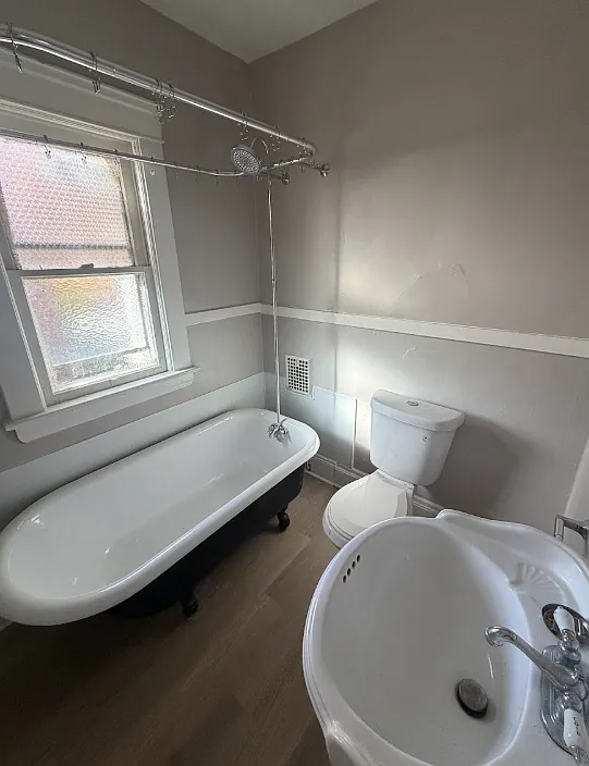 2764 East 124th Street - Upper — Photo 3