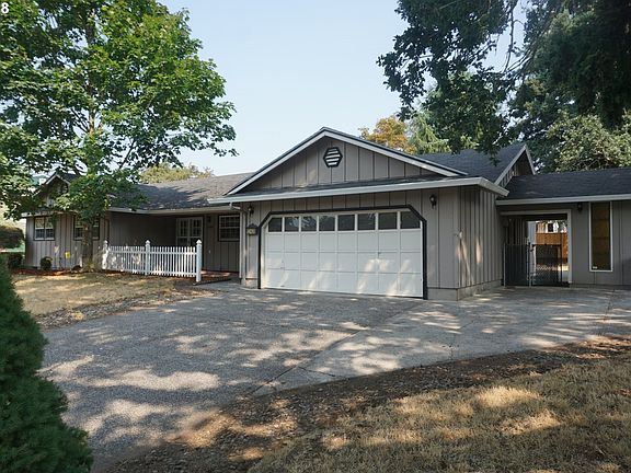 3rd image of 12408 SE 13th St