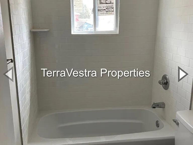 310 Water St — Photo 6