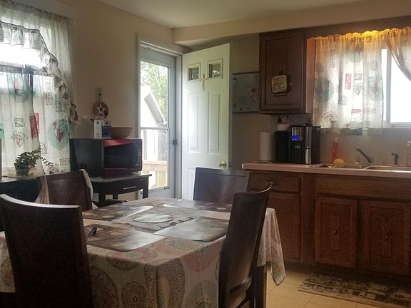 2nd image of 33 Broezel Ave