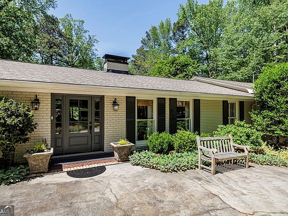 5th image of 1424 Ridgeway Dr NW