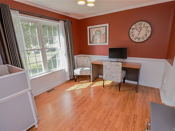 4th image of 10133 Berrymeade Hills Ter
